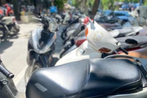 Cách bảo vệ xe máy khi thường xuyên phải phơi nắng gắt