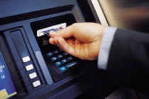 Giao dịch rút tiền qua ATM giảm mạnh trong 3 tháng đầu năm