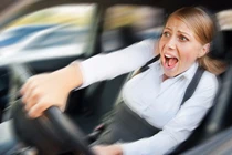 Cách xử lý sự cố dọc đường khi lái xe ô tô