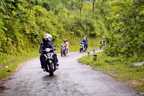 Kỹ năng đi xe tay ga đường đèo dốc bạn cần phải biết