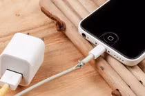 5 thói quen xấu này đang làm hỏng smartphone của bạn