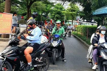 Gần Tết, bắt được xe công nghệ cứ như... trúng số