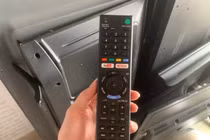 Mẹo tìm điều khiển tivi bị thất lạc không phải ai cũng biết
