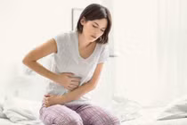 Những ai nên hạn chế uống nước dừa?