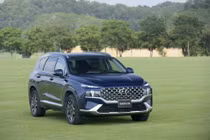 Hyundai SantaFe giảm giá sâu lên tới gần 185 triệu đồng