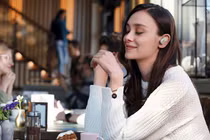 Những lưu ý quan trọng khi mua tai nghe chống ồn