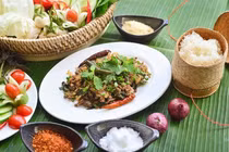 Các nước Châu Á ăn món truyền thống gì ngày tết?