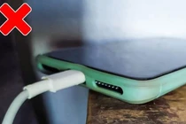 Mẹo tăng tốc độ sạc pin cho iPhone nhanh nhất mà không hại máy​