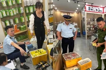 Nghệ An: Thu giữ gần 3.000 phụ kiện điện thoại không rõ nguồn gốc, xuất xứ