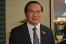 PGS.TS Nguyễn Công Hoàng: "Đôi khi bác sĩ bỏ việc không phải chỉ vì lương" 