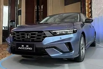 Honda Accord 2026 ra mắt, chạy 106 km không "uống" 1 giọt xăng 