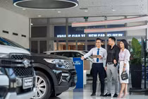 Hàng loạt ôtô "đua" giảm giá tháng cận Tết Nguyên đán Ất Tỵ