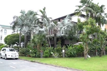 Biệt thự xa hoa rộng 500 m2 của Hoa hậu Hà Kiều Anh