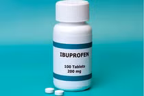 Dùng paracetamol và ibuprofen cùng lúc có hại sức khỏe?