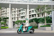 Có nên thay đổi thói quen sử dụng xe máy xăng sang xe máy điện không?