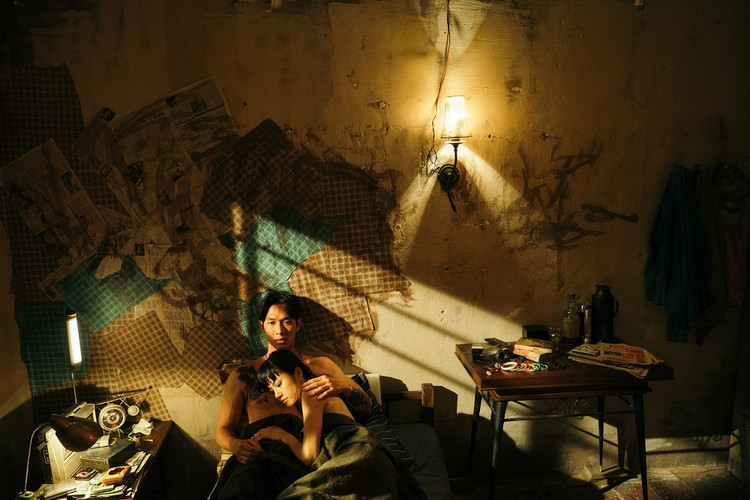 Câu chuyện của Rima Thanh Vy và Song Luân trong Thanh Sói được xem là &quot;ánh sáng&quot; hiếm hoi của phim.