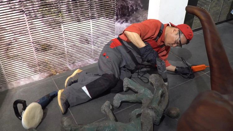 Võ sư Ngô Xuân Bính dành một tình yêu lớn cho hội họa.