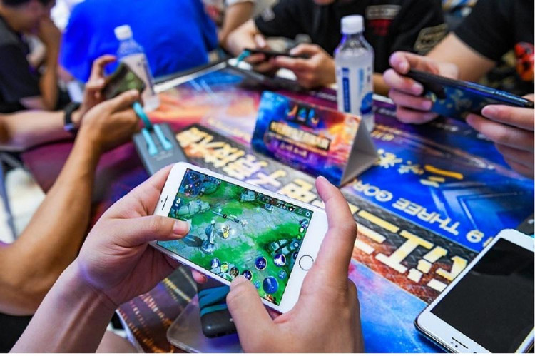 Các ý tưởng dự thi cần thể hiện ý tưởng và giải pháp về trò chơi trên ứng dụng điện thoại với chủ đề mang tính giáo dục về Bảo vệ trẻ em trên cả môi trường trực tuyến và ngoại tuyến.