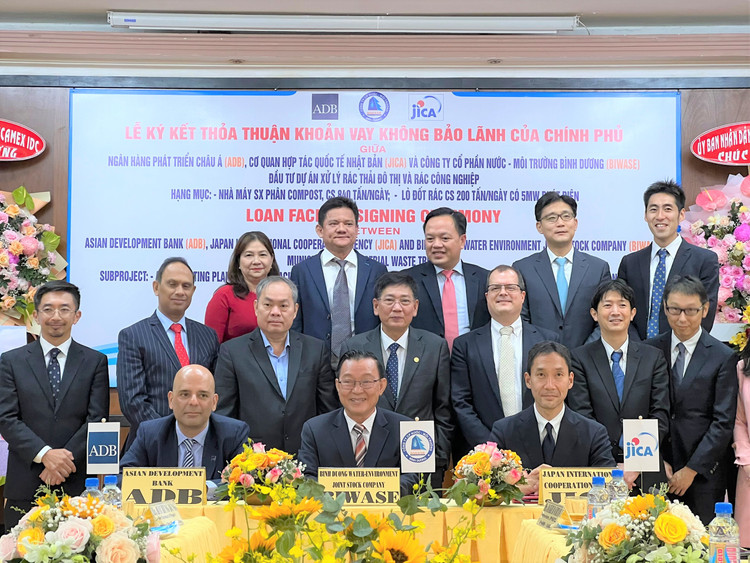 Lễ ký kết cung cấp khoản vay hỗ trợ Việt Nam thực hiện “Dự án phát điện sử dụng nguồn nhiệt từ xử lý rác thải”.