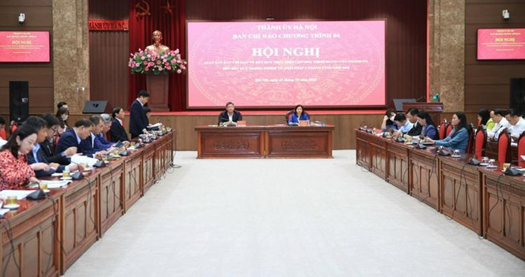Toàn cảnh hội nghị.