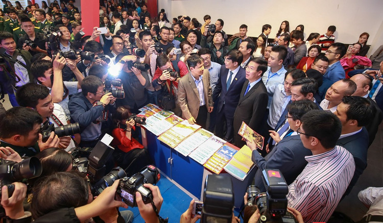 Tác phẩm dự giải phải bảo đảm tính chân thực, người thật, việc thật, sự kiện thật có tính chính xác, khách quan.