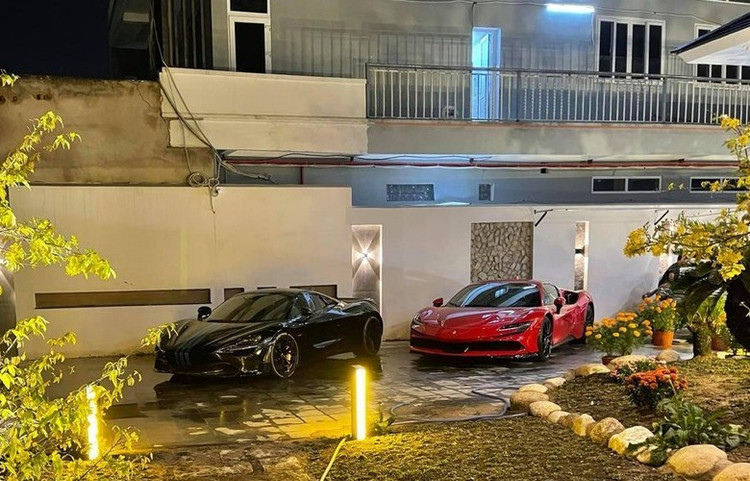 Bên trong garage siêu xe hoành tráng của giới đại gia Việt