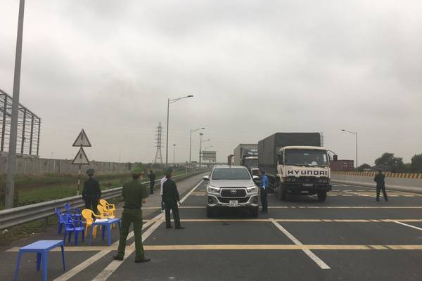 Chưa dám nói trước có dừng hay kéo dài cách ly xã hội qua ngày 15/4