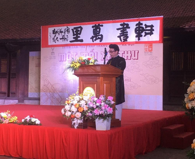 Ông Lê Xuân Kiêu, Trưởng BTC phát biểu tại triển lãm.