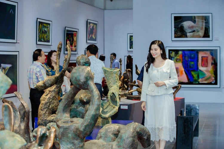 Triển lãm gửi gắm thông điệp kết nối truyền thống với hiện đại, các công trình thiết kế độc đáo và mang tính biểu tượng.