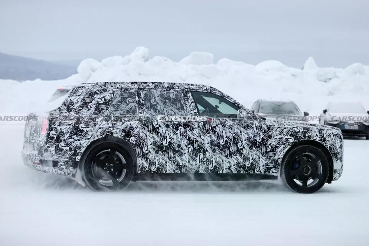 rolls-royce-cullinan-ev-testing-3.jpg