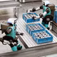 Robot hình người Mỹ làm việc 20 giờ, sạc pin chỉ 9 phút