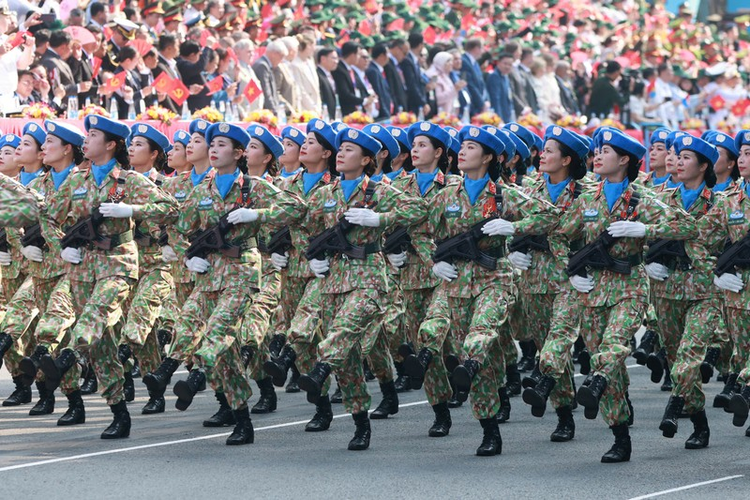 Bao chi quoc te dua tin dam net ve Dai le 30/4 cua Viet Nam-Hinh-2