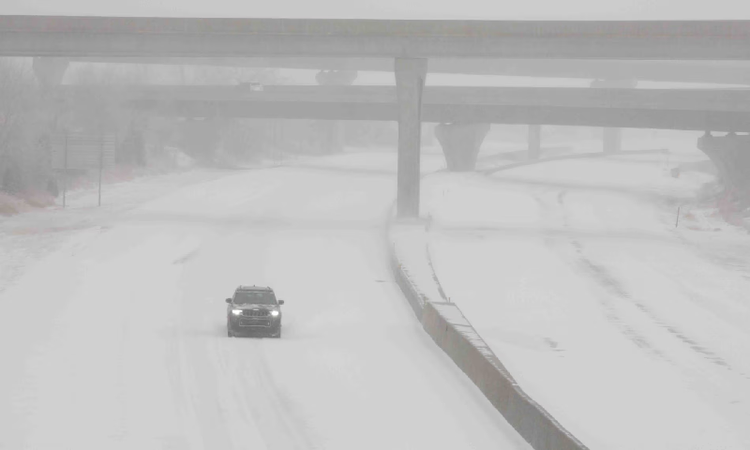 Bão tuyết tấn công nước Mỹ, 60 triệu người bị ảnh hưởng Bao tuyet tan cong nuoc My, 60 trieu nguoi bi anh huong