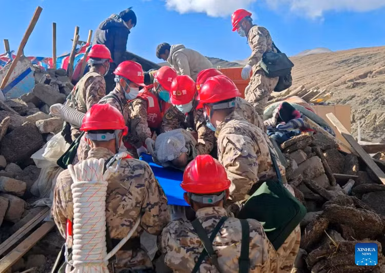 Toan canh tham hoa dong dat o Tay Tang, hon 300 nguoi thuong vong-Hinh-8