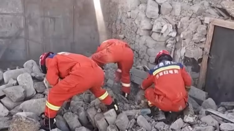 Toan canh tham hoa dong dat o Tay Tang, hon 300 nguoi thuong vong-Hinh-5