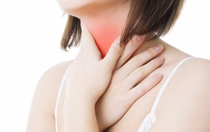 Vi khuẩn gây bệnh bạch hầu có thể tạo ra độc tố. Chất độc này làm tổn thương mô ở khu vực bị nhiễm trùng ngay lập tức - thường là mũi và cổ họng. Ảnh minh họa.