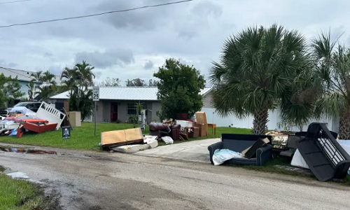 Nguoi dan My chay bao Milton: 'Qua nguy hiem neu o lai'