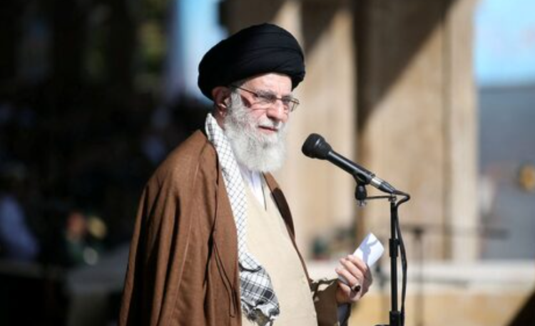 Dieu it biet ve cuoc doi lanh tu toi cao Iran Ali Khamenei-Hinh-5