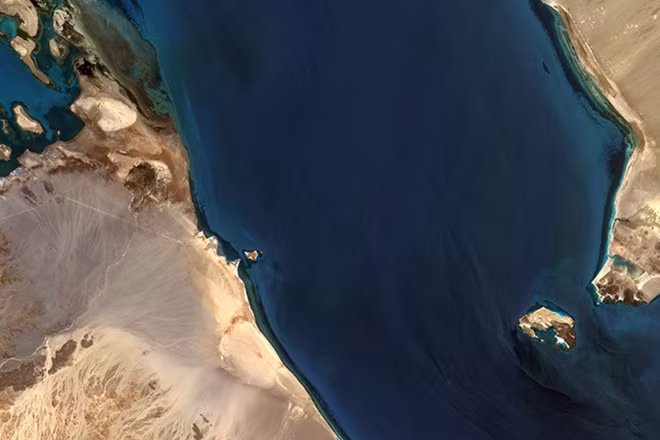 Lực lượng Houthi tấn công tàu hàng ở eo biển Bab el-Mandeb