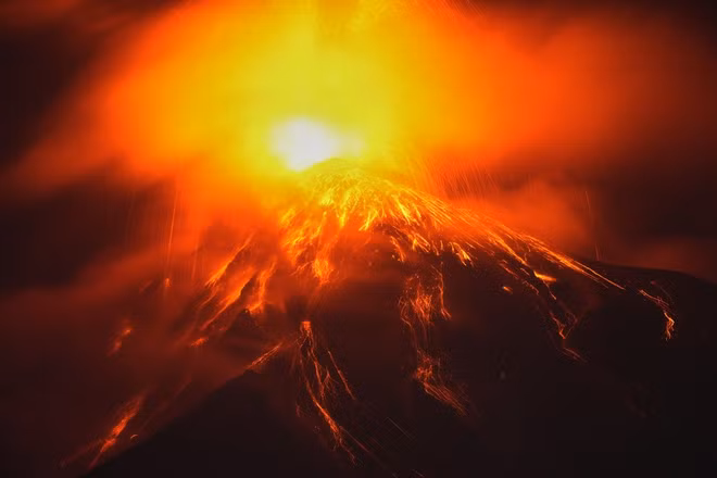 Guatemala sơ tán gần 1.700 người vì núi lửa phun trào