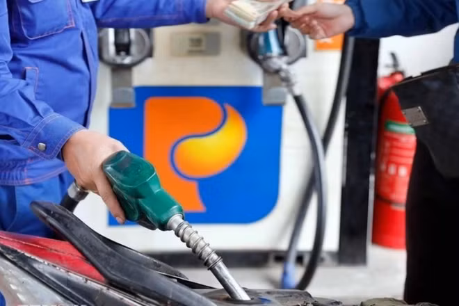 Đề xuất tạm ứng ngân sách 4.000 - 5.000 đồng mỗi lít xăng dầu