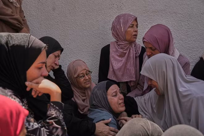Israel tấn công Gaza khiến nữ sinh 16 tuổi thiệt mạng khi đi thi