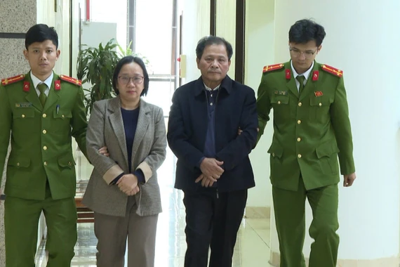 Hai giám đốc doanh nghiệp xe điện lớn nhất Thanh Hóa bị khởi tố vì trốn thuế