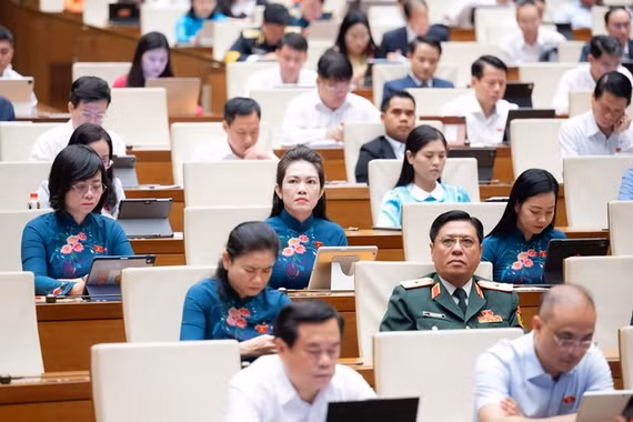 Quốc hội khóa XVI bổ sung ngày họp, thảo luận về các dự luật thuế