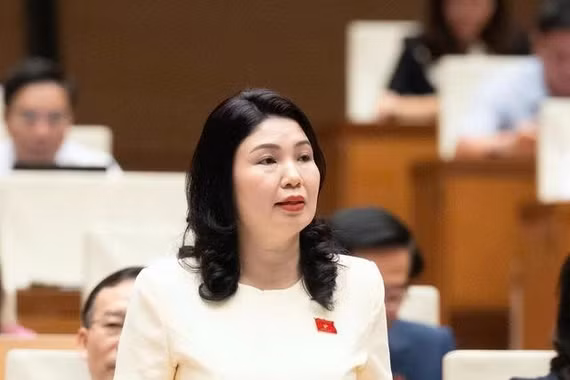 Bộ phim Mưa đỏ, MV Bắc Bling được điểm tên trên nghị trường Quốc hội