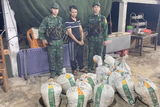 Quảng Ngãi bắt giữ gần 400kg thuốc nổ trong quán ăn ven biển