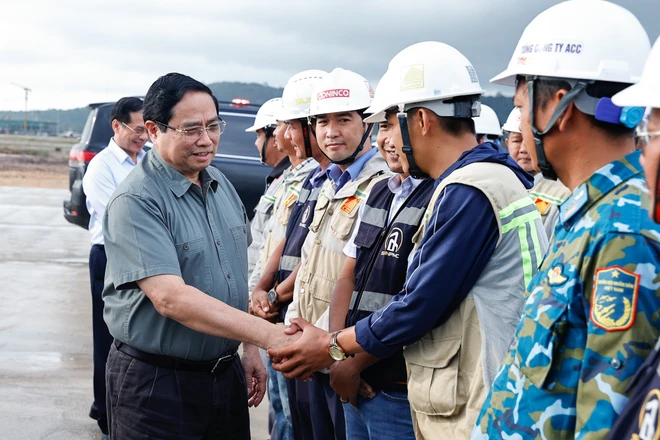 Thủ tướng kiểm tra các dự án phục vụ APEC tại Đặc khu Phú Quốc