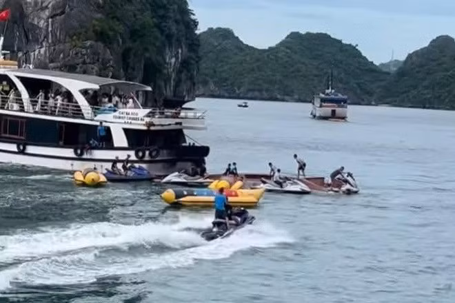 Va chạm tàu du lịch trên Vịnh Lan Hạ khiến một người tử vong