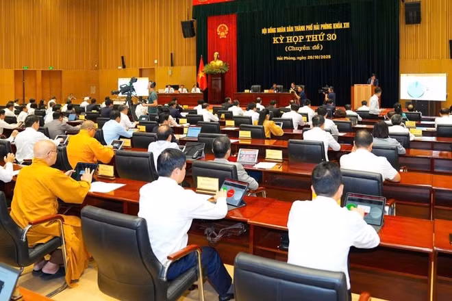 Kỳ họp thứ Nhất HĐND TP Hải Phòng khóa XVII kiện toàn nhân sự chủ chốt