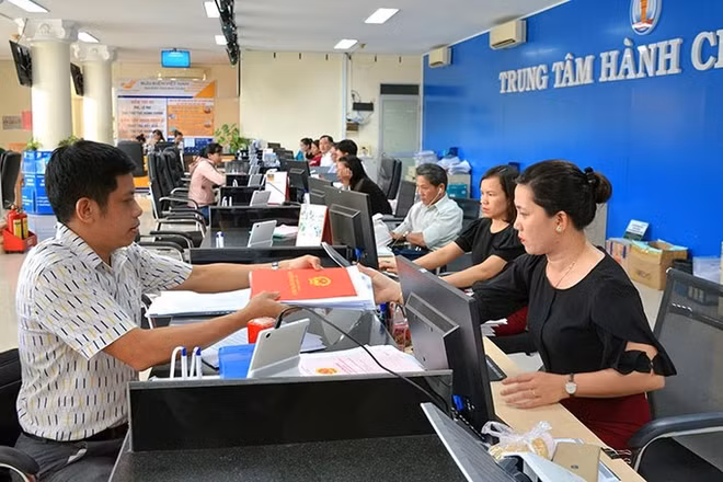 Tiếp tục sắp xếp tinh gọn bộ máy của hệ thống chính trị